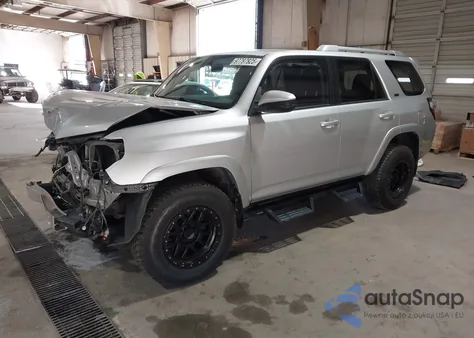2018 Toyota 4Runner Sr5/Sr5 Premium z USA, uszkodzony, nr VIN JTEBU5JR5J5567988